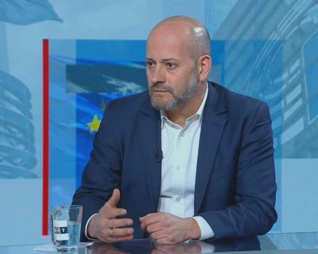 Европа няма единна позиция за войната в Близкия изток, смята Радан Кънев