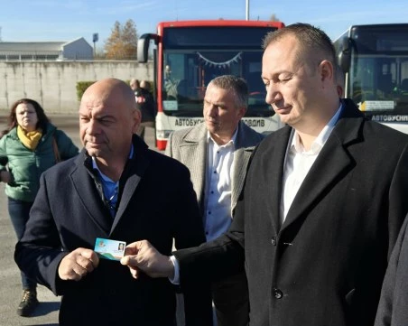 Кметът на Пловдив: Градският транспорт вече е приоритет №1, пускаме повече и до по-късно автобуси