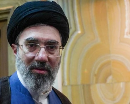Моджтаба Хаменей е в кома, не знае, че е станал върховен лидер на Иран
