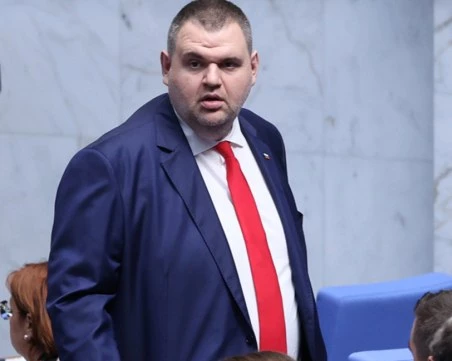 Пеевски: ПП-ДБ явно обичат само Америка на Сорос