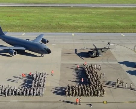 Сирени за въздушна тревога в базата 