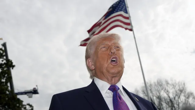 Тръмп с нова заплаха към Иран: Гледайте какво ще се случи с тези побъркани негодници днес