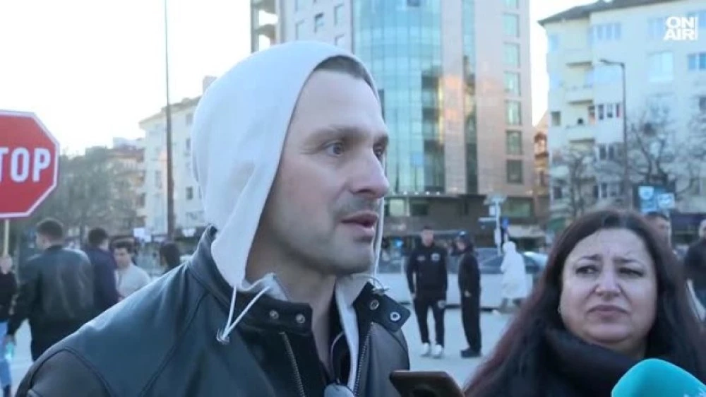 Александър Сано поведе протест срещу високите сметки за ток