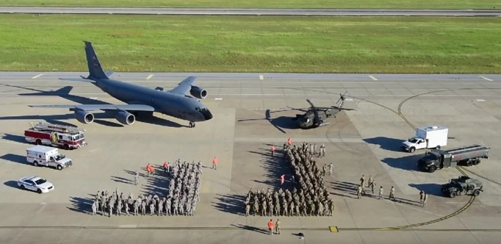 Сирени за въздушна тревога в базата 