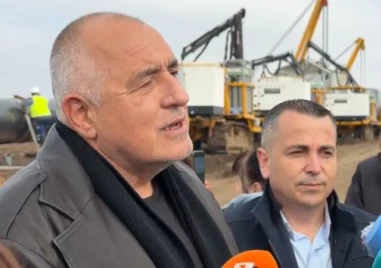 Борисов: В момента се подготвят смени в екипите, които могат да пипат машините за изборите