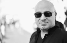 Дейвид Дрейман от Disturbed на 53: От религиозните училища до върха на метъла