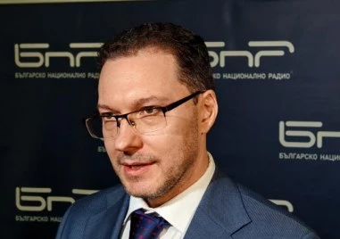 Даниел Митов умишлено мълчал за Петрохан