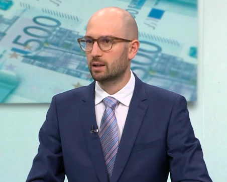 Министърът на финансите: Цените на горивата вероятно ще се увеличат между 20% и 25%