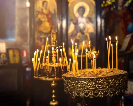 Важен ден за вярващите днес: Покланяме се на Христовия кръст