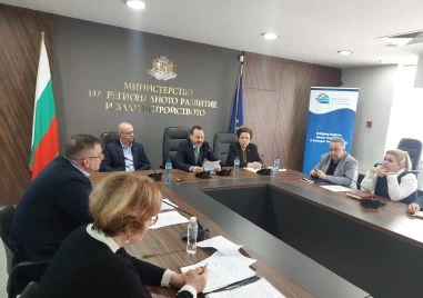 България обновява 56 милиона квадратни метра жилищни сгради до 2030 г.