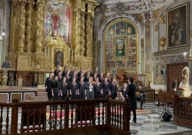 Народният  хор на АМТИИ и Васко Василев с общ музикален проект в Япония