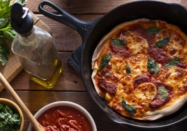 Рецепта за мързелива пица в тиган