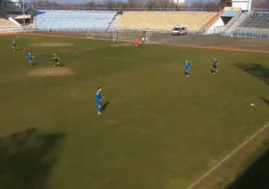 Спартак загуби край морето