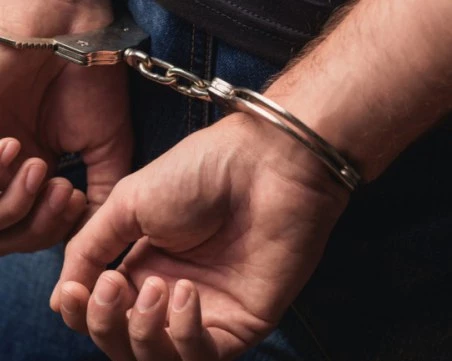 28-годишен преби до смърт свой познат след употреба на „чай за пушене