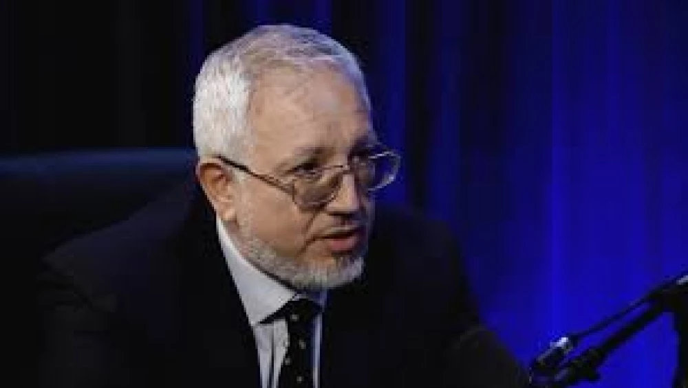 Доц. Крушков с прогноза: Европа ще преразгледа ембаргото върху руския нефт и газ