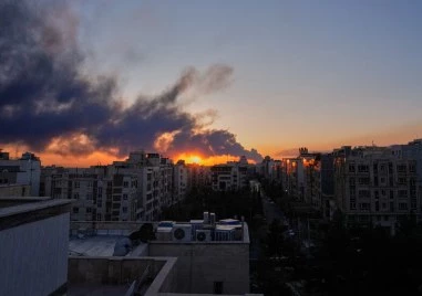 Израел е започнал мащабна вълна от удари срещу Техеран