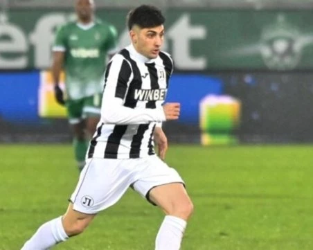 Крило на Локо стана национал на Палестина