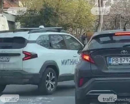 Служебен автомобил извърши серия нарушения само за няколко секунди в центъра на Пловдив ВИДЕО