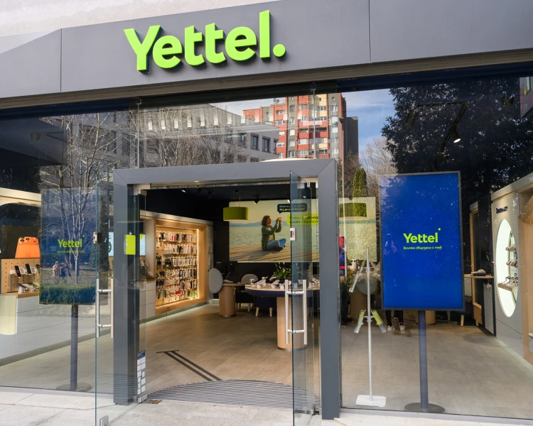 Yettel подобрява достъпността на магазините си с тактилни ленти за незрящи хора