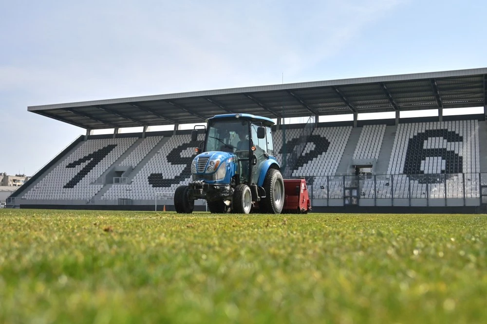 Локо започна регенерация на терените на Лаута