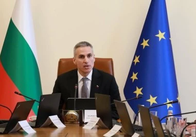 Премиерът Гюров: Масовото участие на гражданите ще бъде най-голямата победа на изборите