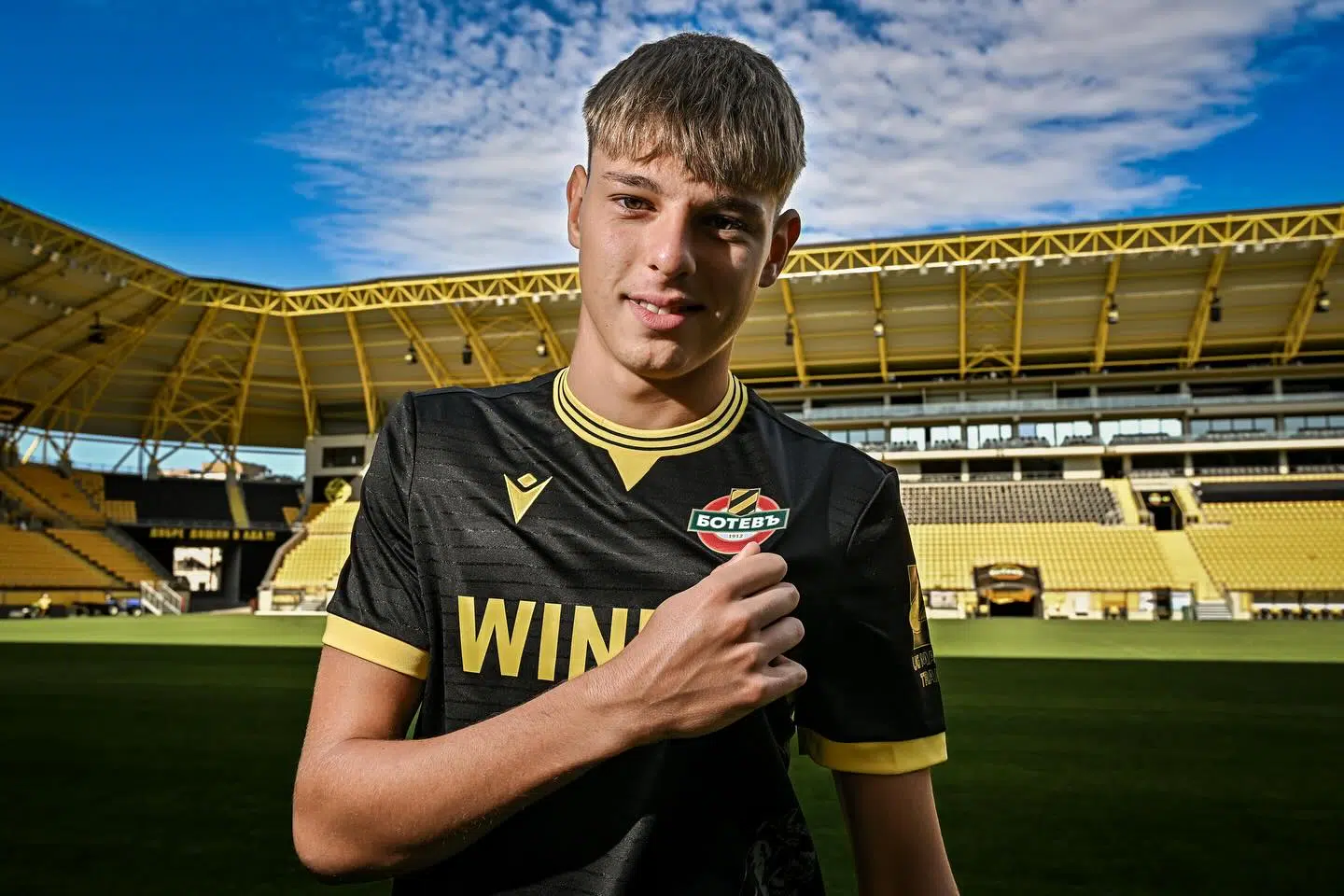 Самуил Цонов от Ботев с повиквателна за България U21