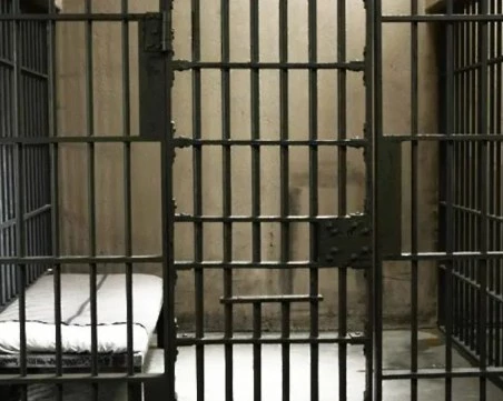 ВКС потвърди 4 години затвор за мъж, убил майка си след побой