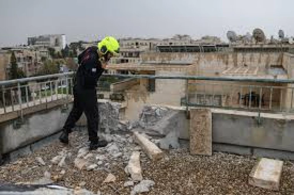 Иран съобщи за убити и ранени цивилни при американско-израелски удари