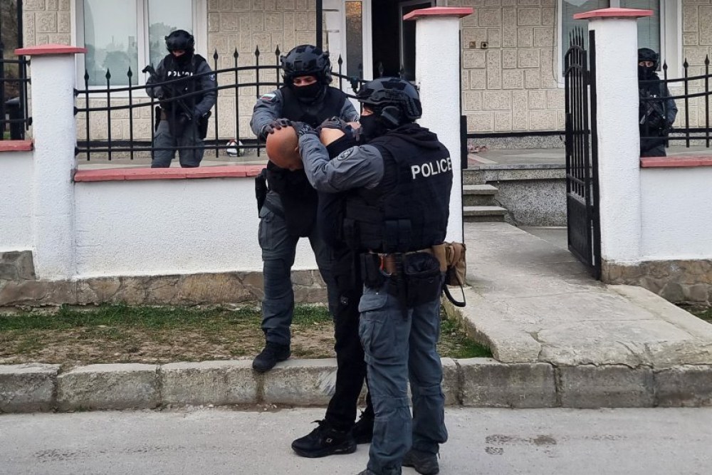 Полицейска акция срещу търговията с гласове във Варненско