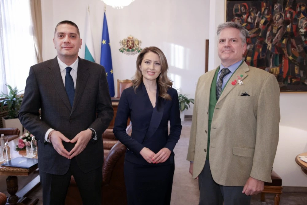 Рая Назарян и управляващият посолството на САЩ обсъдиха визовия режим и сътрудничеството