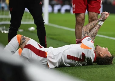 Спасиха от частична ампутация пръста на футболист на Галатасарай след инцидент на Анфийлд