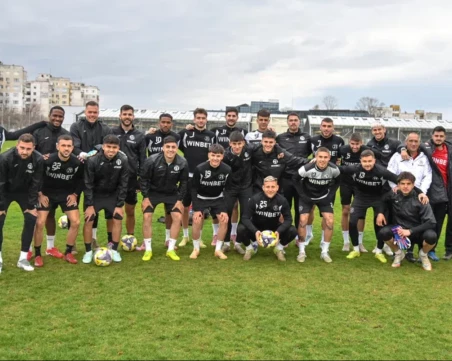 Мъжкият отбор на Локо с първа тренировка на базата в Тракия