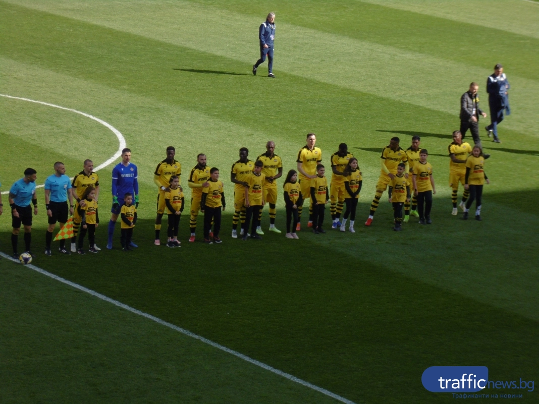 Ботев гостува на Славия днес