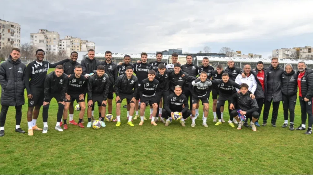 Мъжкият отбор на Локо с първа тренировка на базата в Тракия