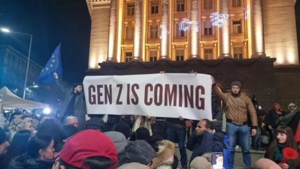 За какво ще гласуват младите? Най-важното за тях е политиците да не продават илюзии, а решения