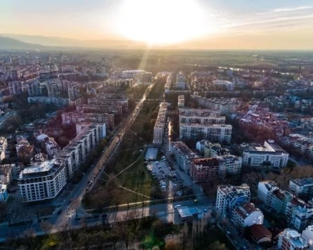 Слънце и облаци се редуват в Пловдив днес