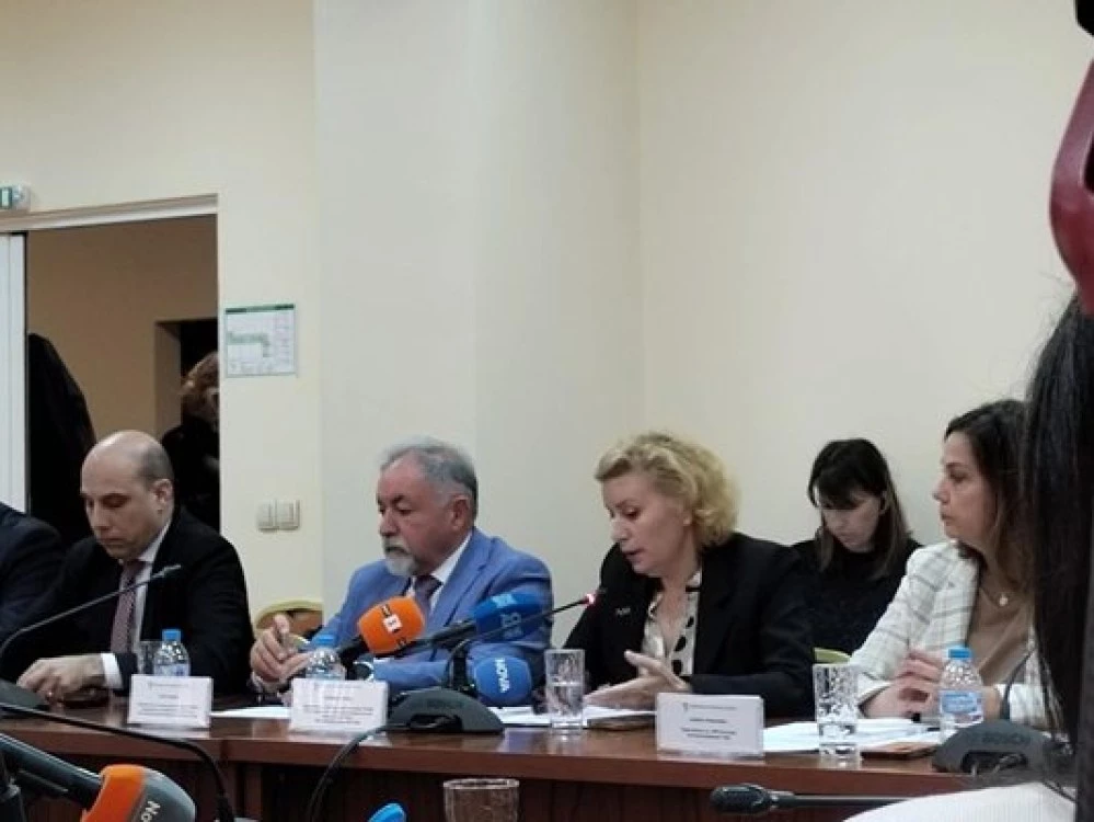 КЕВР проверява 6548 сигнала за високи сметки за ток