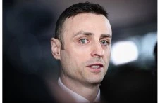 Наложиха глоба на Бербатов заради оръжието в джипа