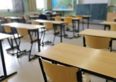 Обявиха деня след изборите за неучебен, но присъствен