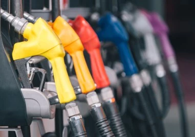 Скопие намалява ДДС върху горивата от 18% на 10%