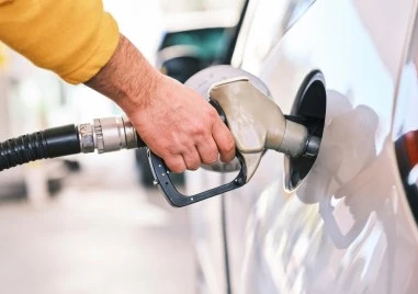 Словения временно ограничи продажбите на гориво заради недостиг