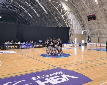 Баскетболният Локомотив се спарви с Берое