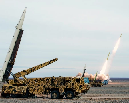 Лондон: Няма доказателства, че Иран насочва ракети срещу Европа