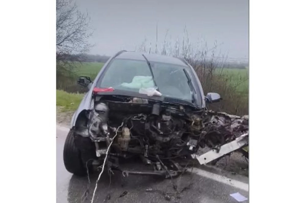 12-годишно дете пострада при катастрофа на пътя Велико Търново - Русе