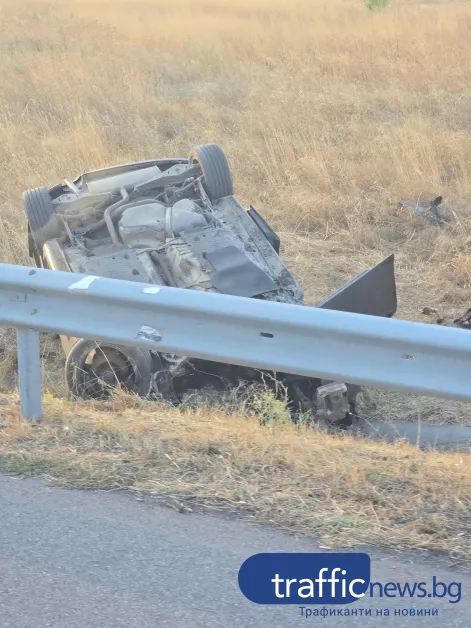 Кола се преобърна на АМ Тракия, загина млада жена