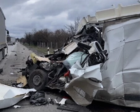 Има загинал при тежката катастрофа на АМ 