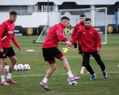 Националите с последна тренировка преди заминаването за Индонезия