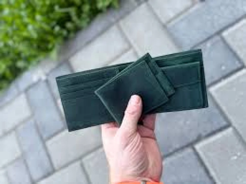 Две 10-годишни деца намериха портмоне с 450 евро и го върнаха