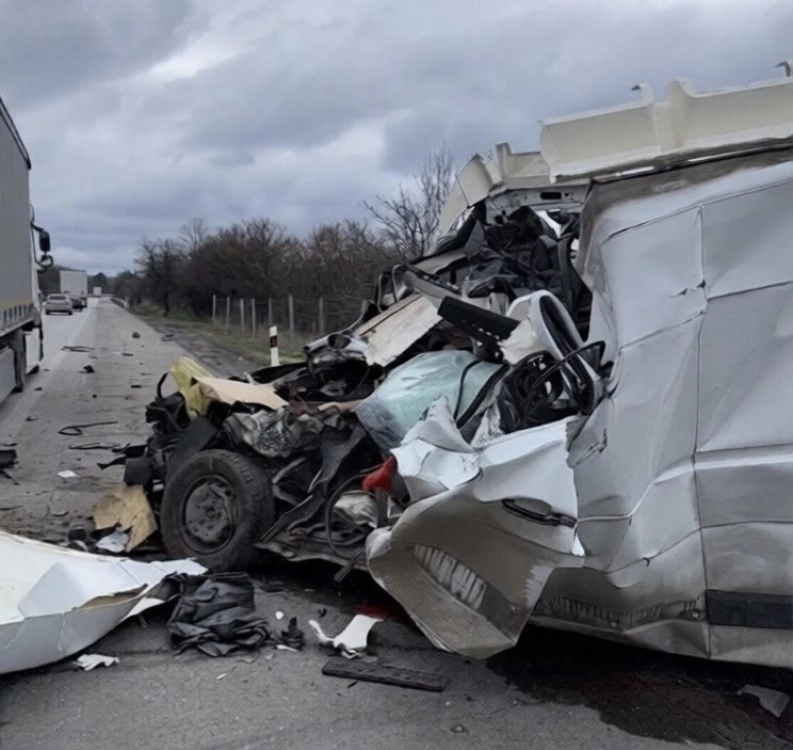 Има загинал при тежката катастрофа на АМ 