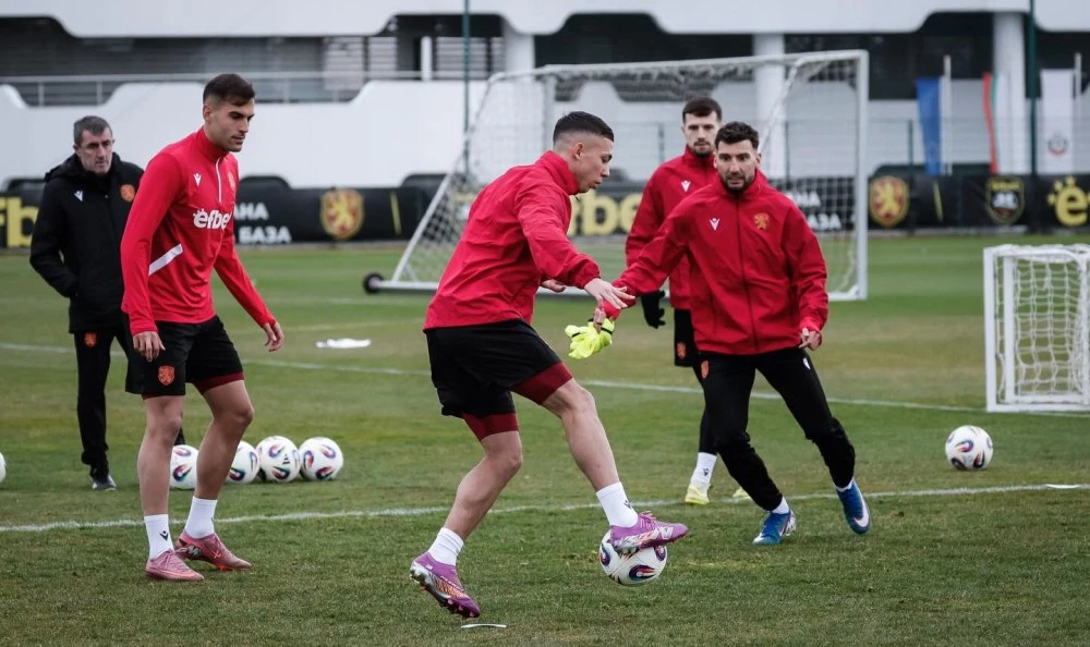 Националите с последна тренировка преди заминаването за Индонезия